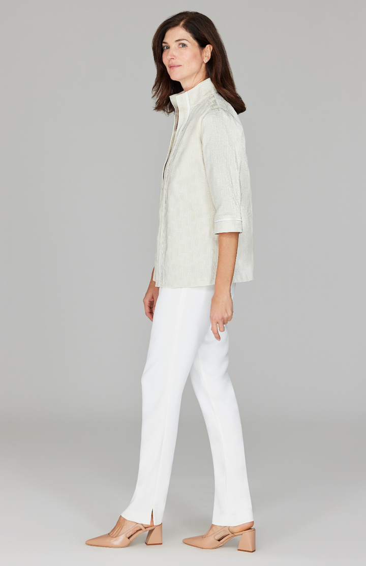 Ekaterina is 5'10" and wearing a size XS.