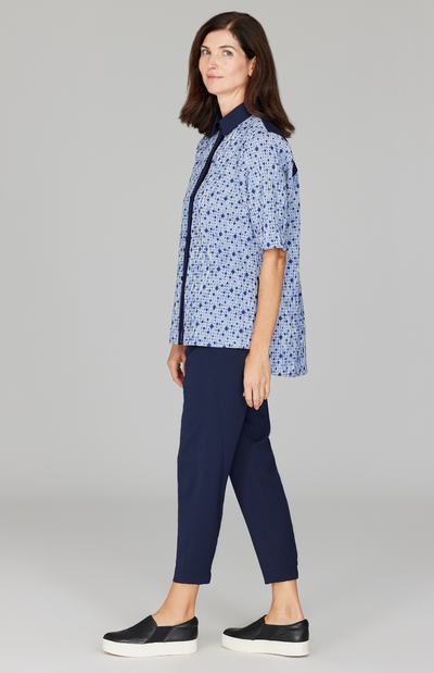 Ekaterina is 5'10" and wearing a size XS.