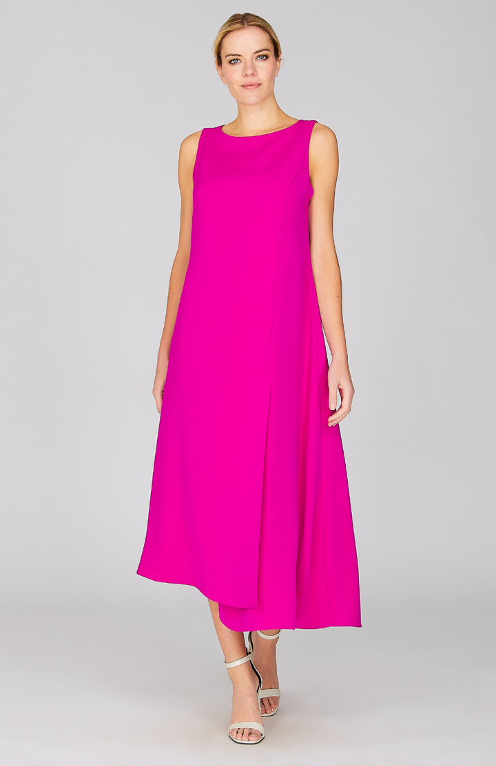 Gabby is 5'10" and wearing a size XS in Fuchsia.