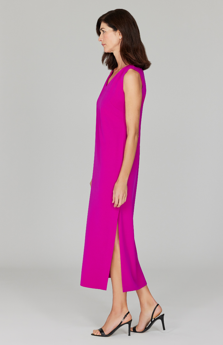 Ekaterina is 5'10" and wearing a size XS in Fuchsia.