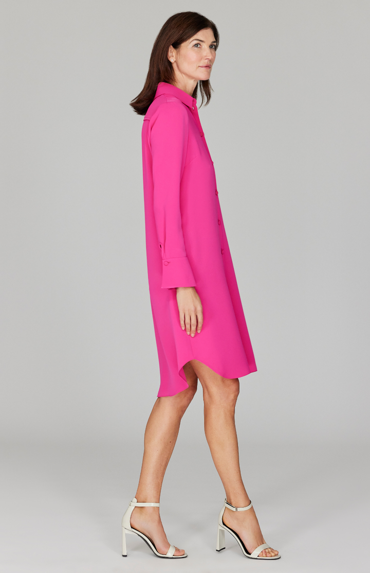 Ekaterina is 5'10" and wearing a size XS in Pink.