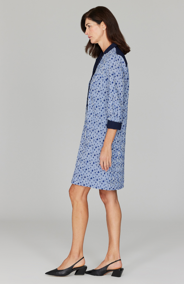 Ekaterina is 5'10" and wearing a size XS.