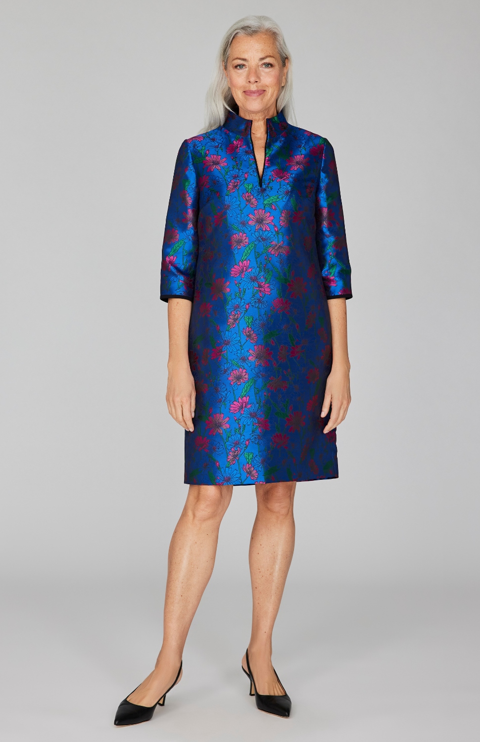 Fabienne is 5'10" and wearing Pink Multi size XS.