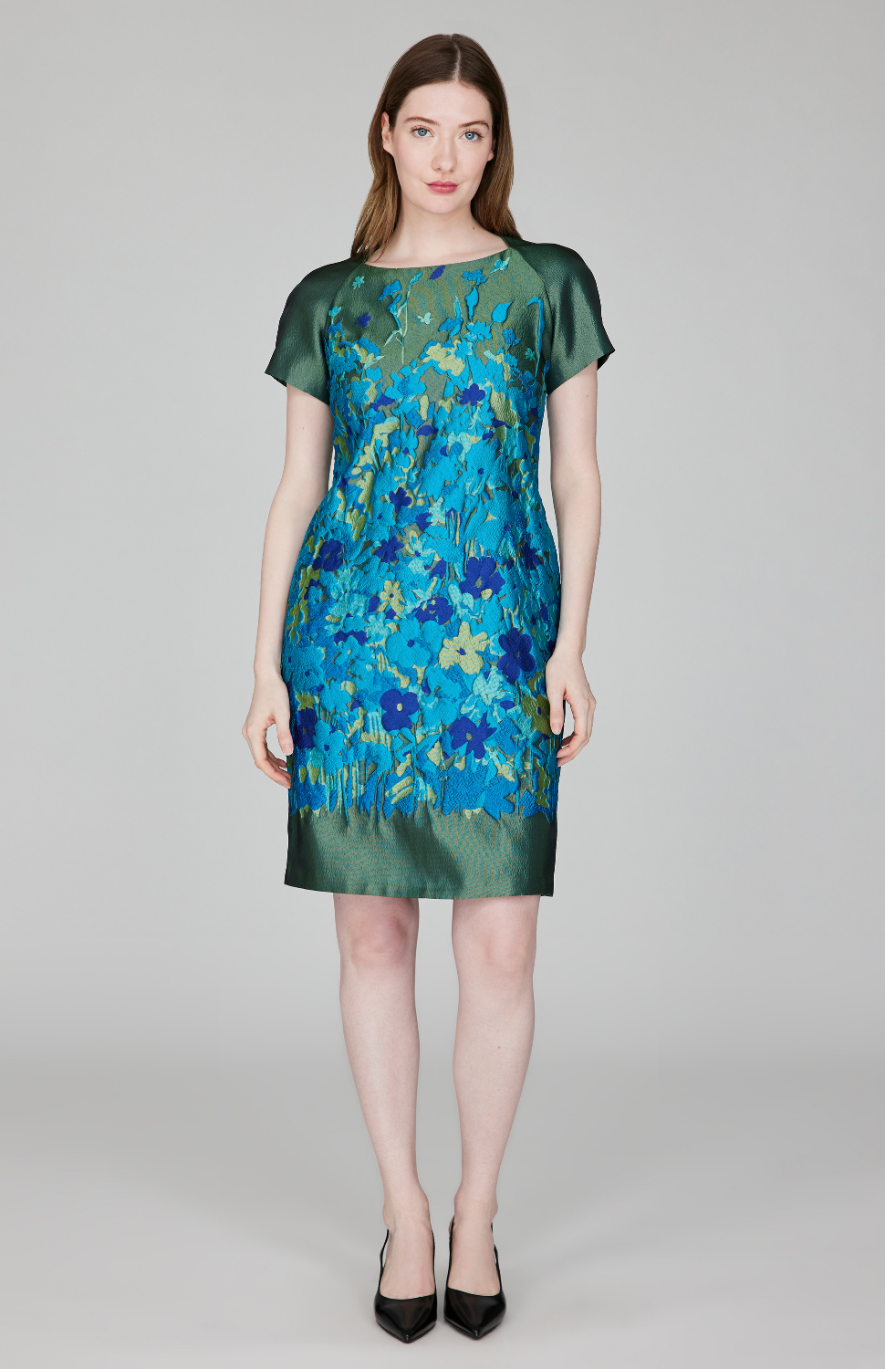 Emmanuelle is 5'9" and wearing size XS.