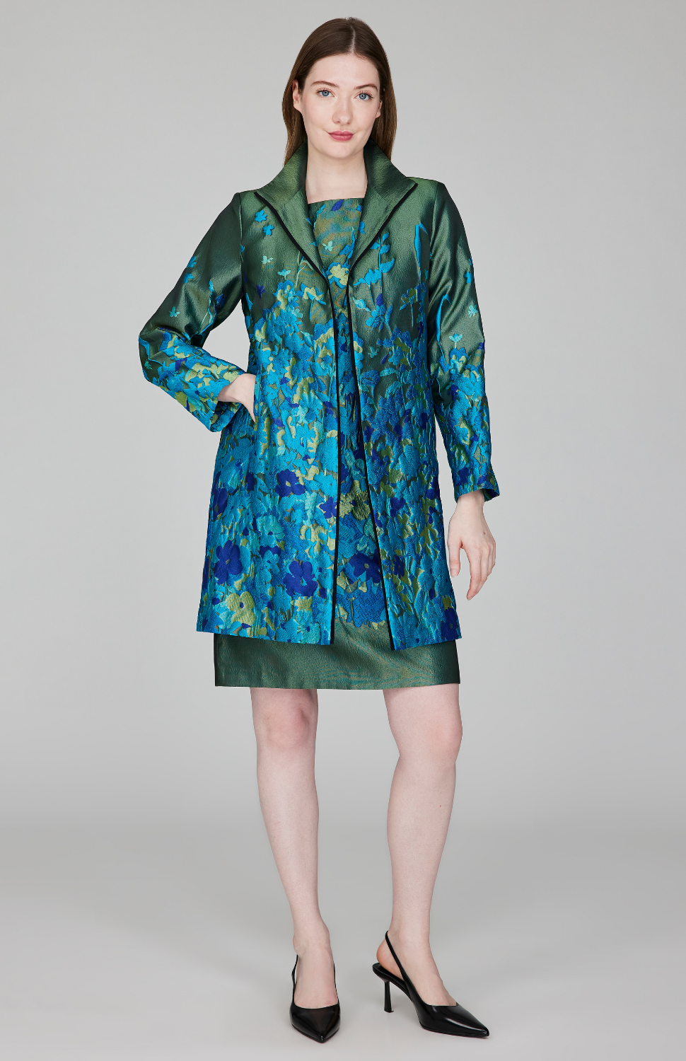 Emmanuelle is 5'9" and wearing size XS.