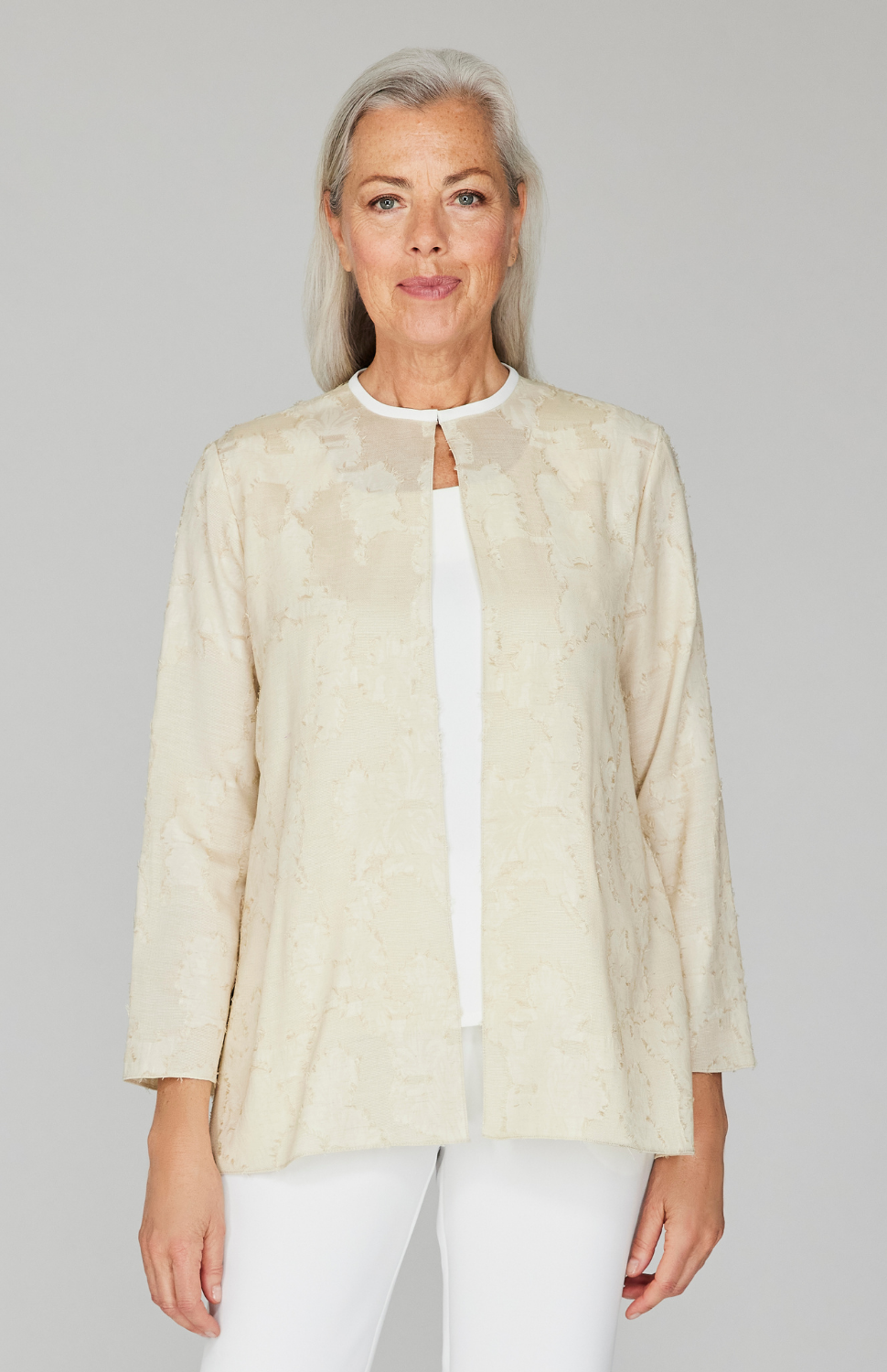 Fabienne is 5'10" and wearing Oatmeal size XS.