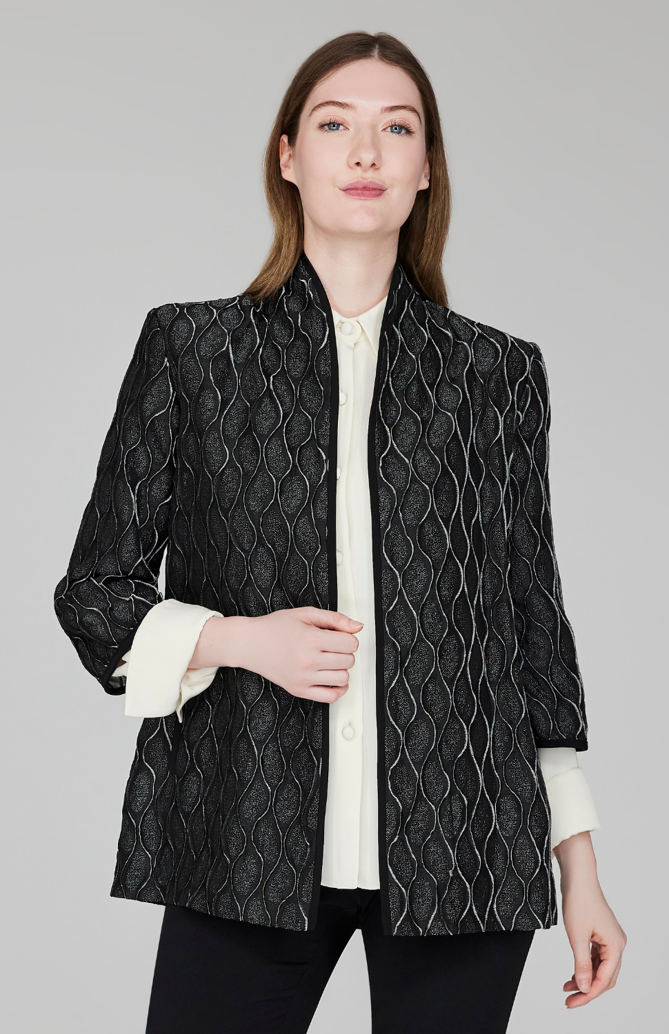 Emmanuelle is 5'9" and wearing Black size XS.