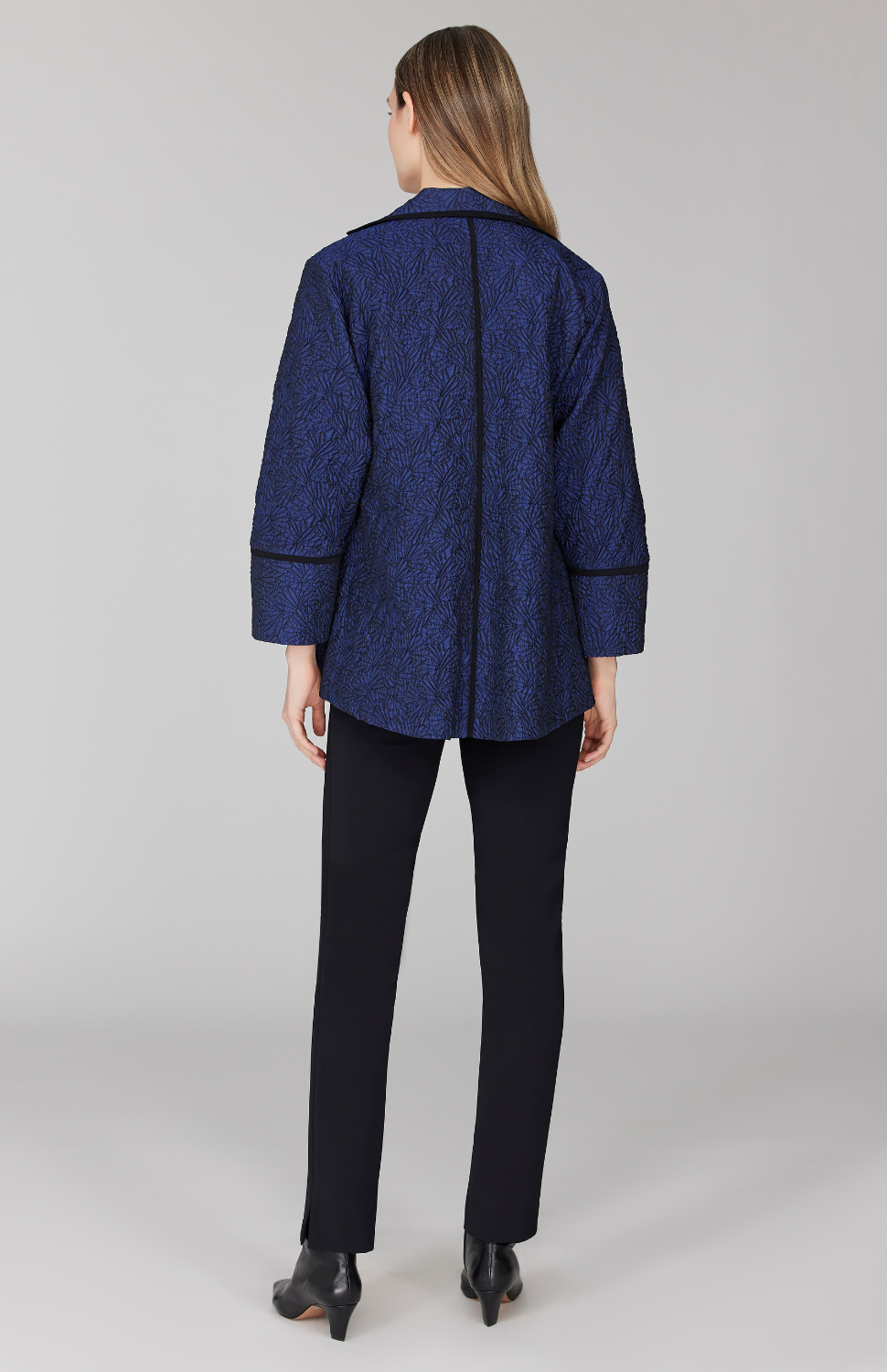 Morgan is 5' 11" and wearing Marine in size XS.