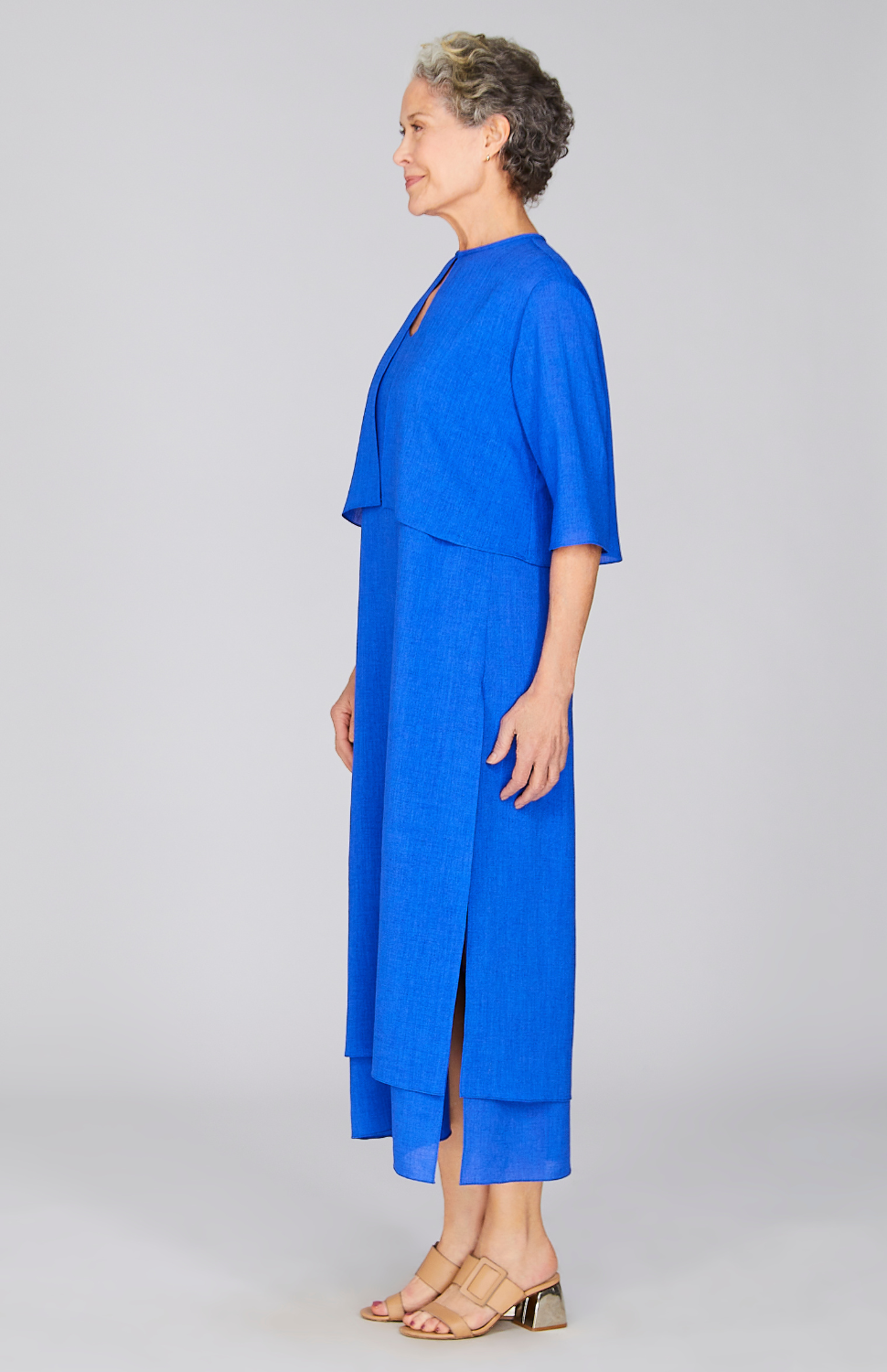 Nancy is 5'10" and wearing a size XS in Electric Blue.