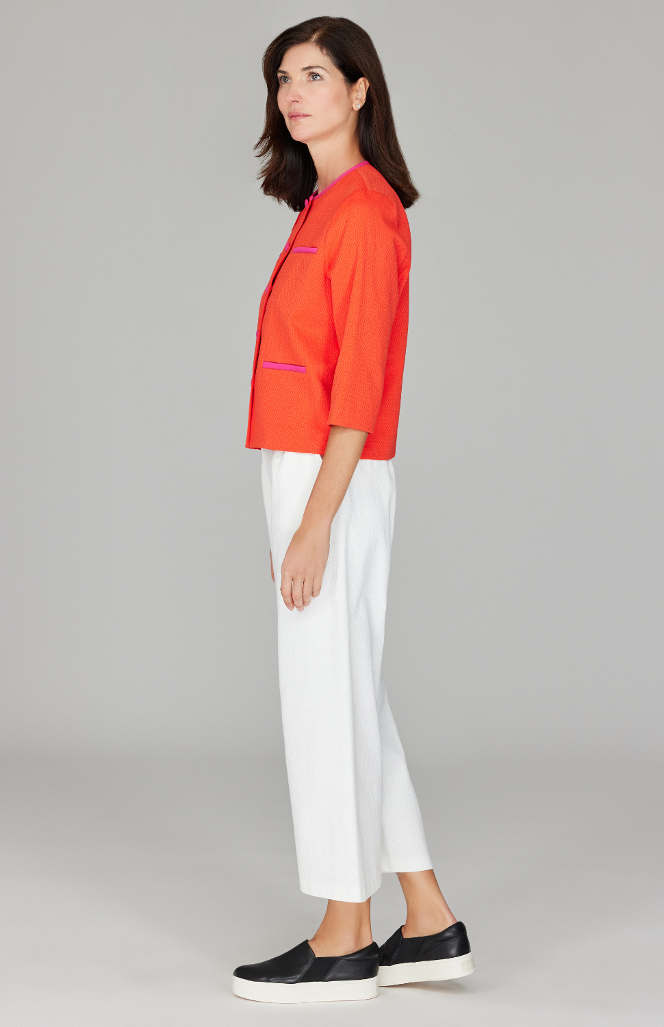 Ekaterina is 5'10" and wearing a size XS in Orange.