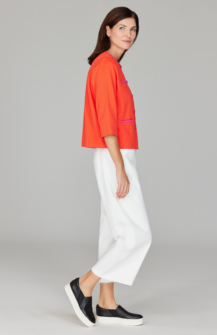 Ekaterina is 5'10" and wearing a size XS in Pearl.