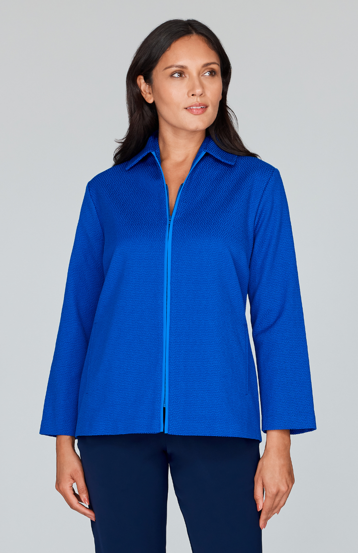 Chelsea is 5'10" and wearing a size XS in Cerulean.