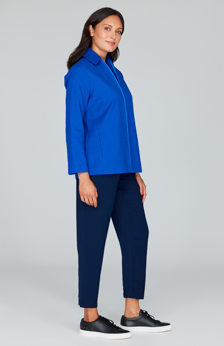 Chelsea is 5'10" and wearing a size XS in Cerulean.