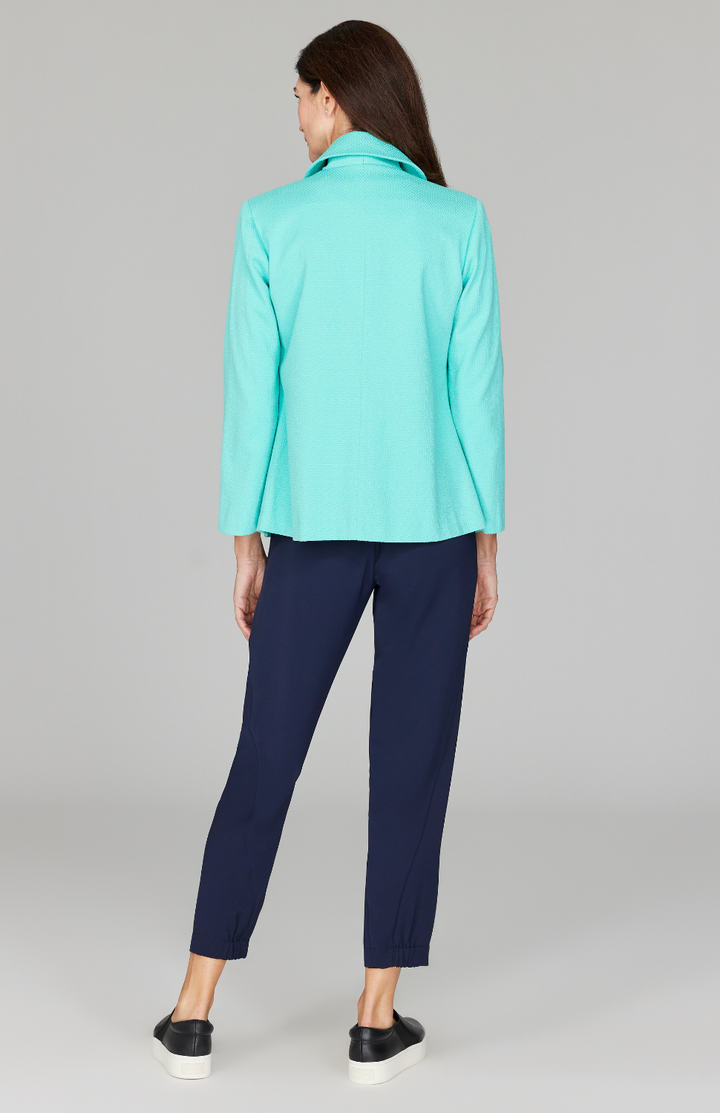 Ekaterina is 5'10" and wearing a size XS in Aqua.