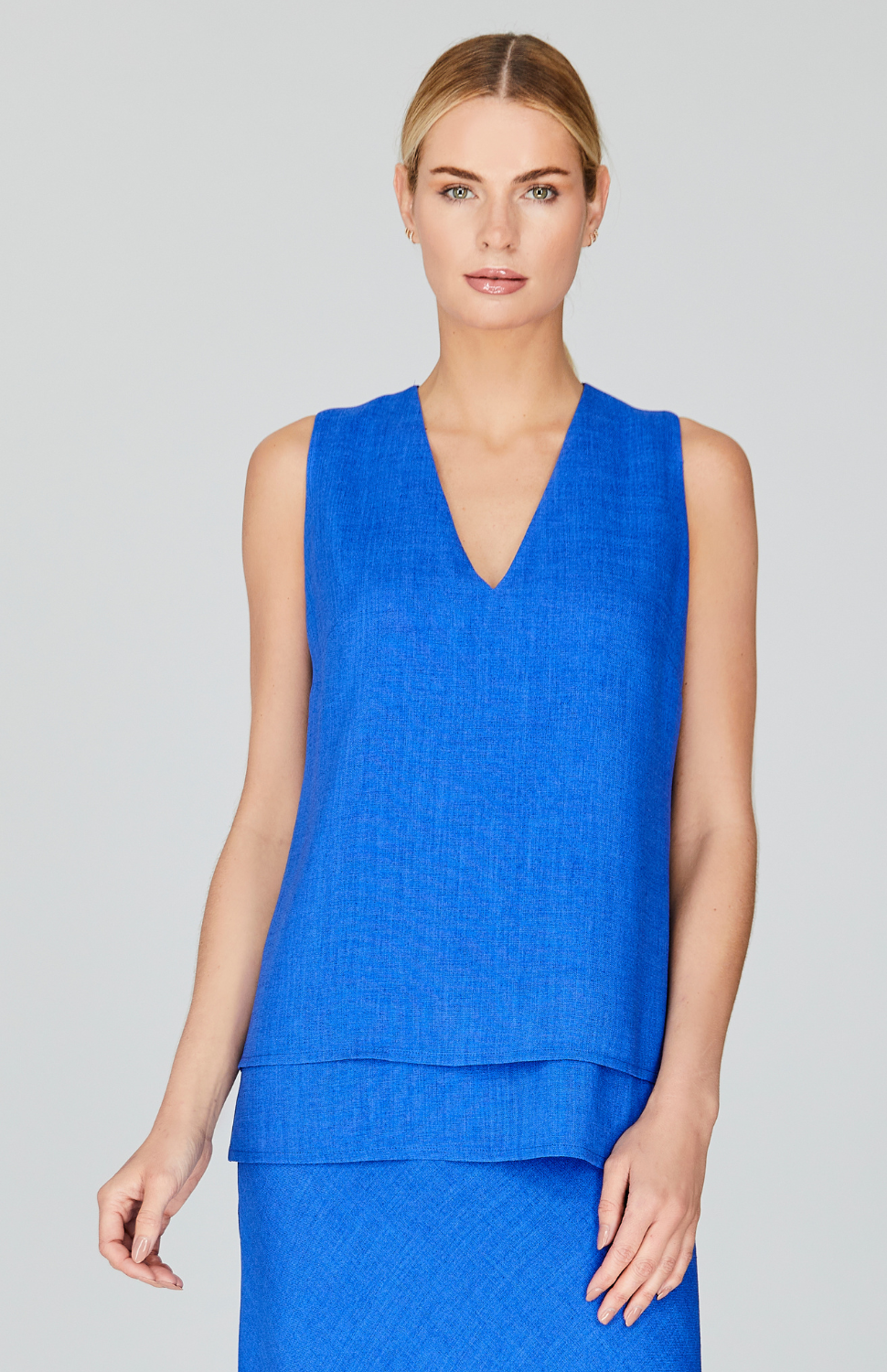 Severine is 5'10" and wearing a size XS in Electric Blue.