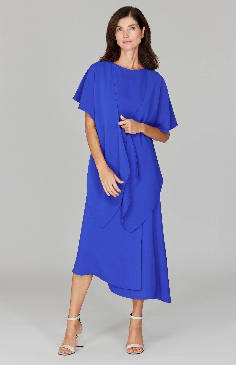 Ekaterina is 5'10" and is wearing a size XS in Cobalt.