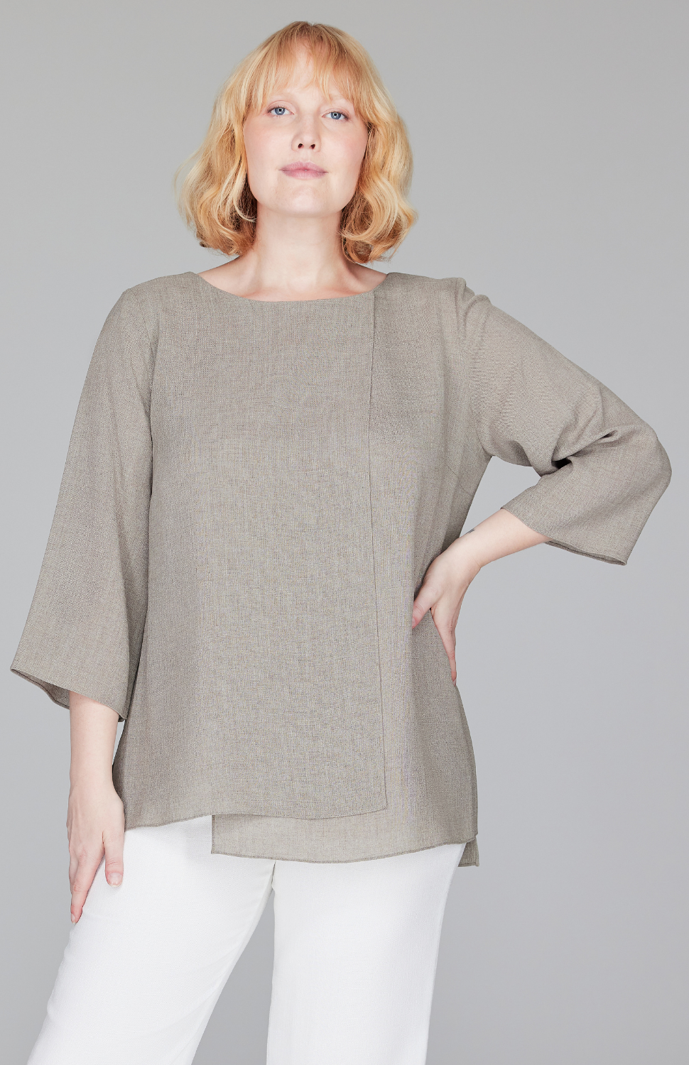 Molly is 5'9" and wearing a size L in Fawn.