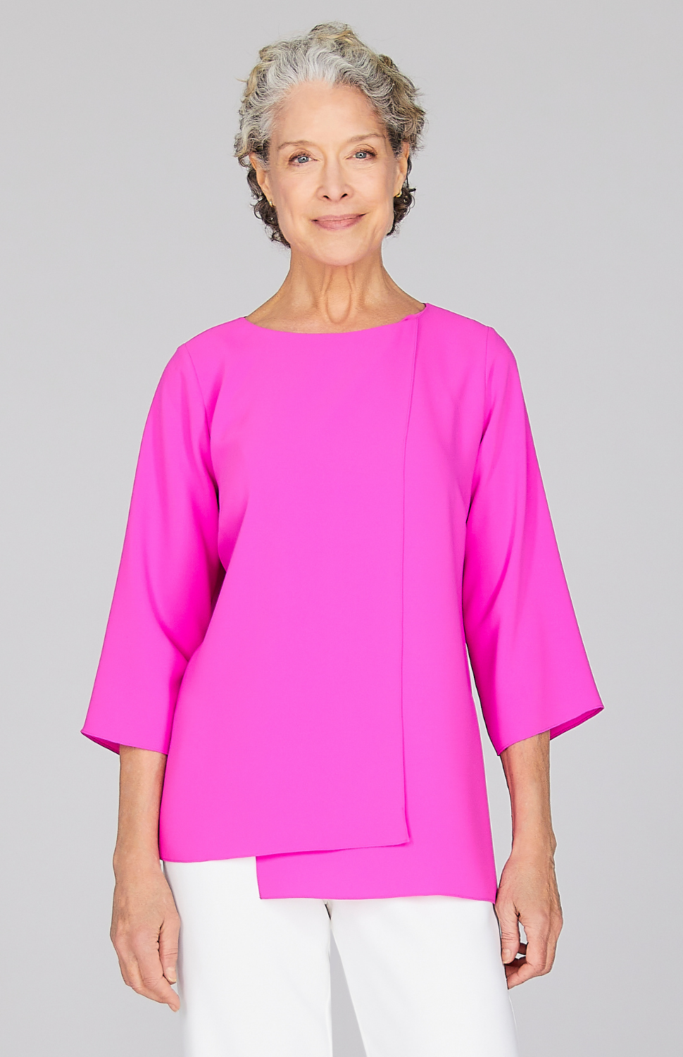 Nancy is 5'10" and wearing a size XS in Azalea.