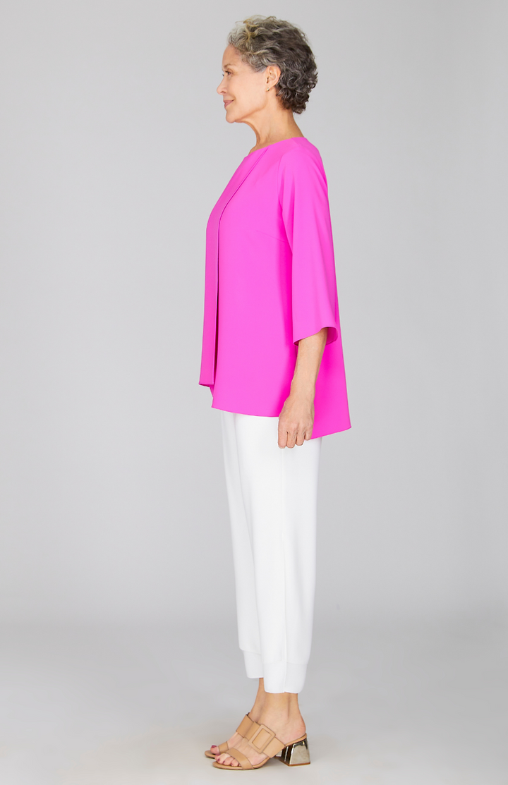 Nancy is 5'10" and wearing a size XS in Azalea.