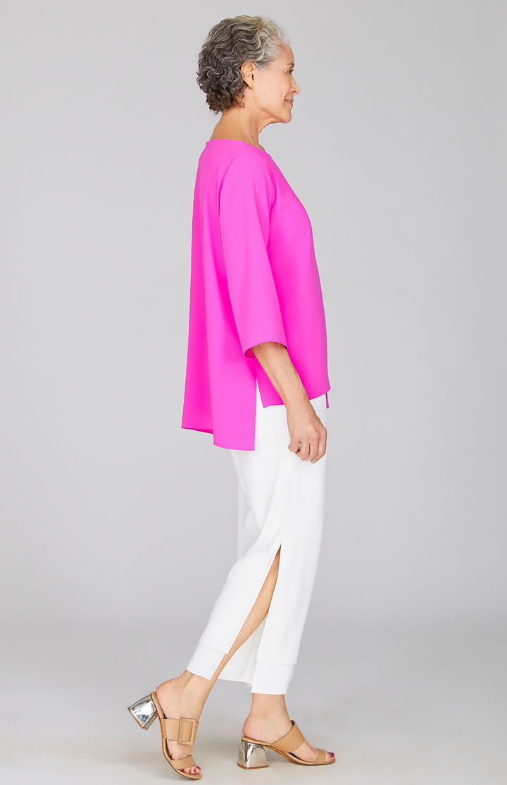 Nancy is 5'10" and wearing a size XS in Azalea.