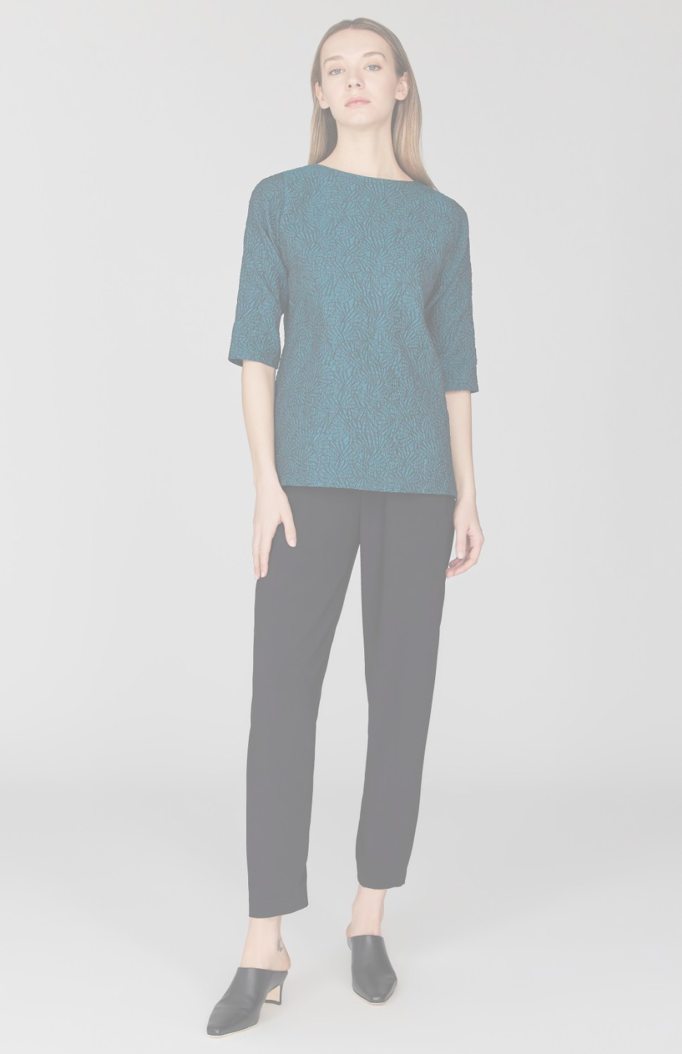 Etched Textural Jacquard 3/4 Sleeve Blouse