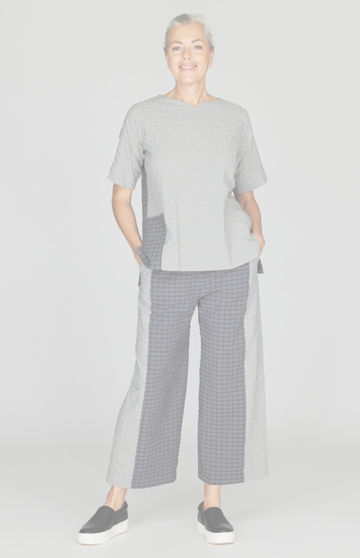 Crinkle Shirting Straight Pants w/ Contrast Panel