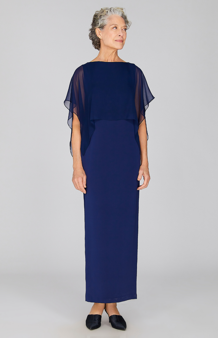 Nancy is wearing Marine in size XS.