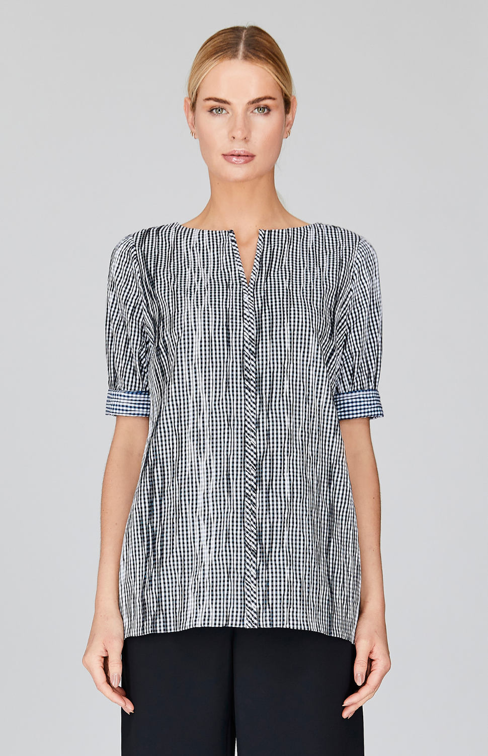 Crinkle Gingham Short Sleeve Tunic with Bias Trim
