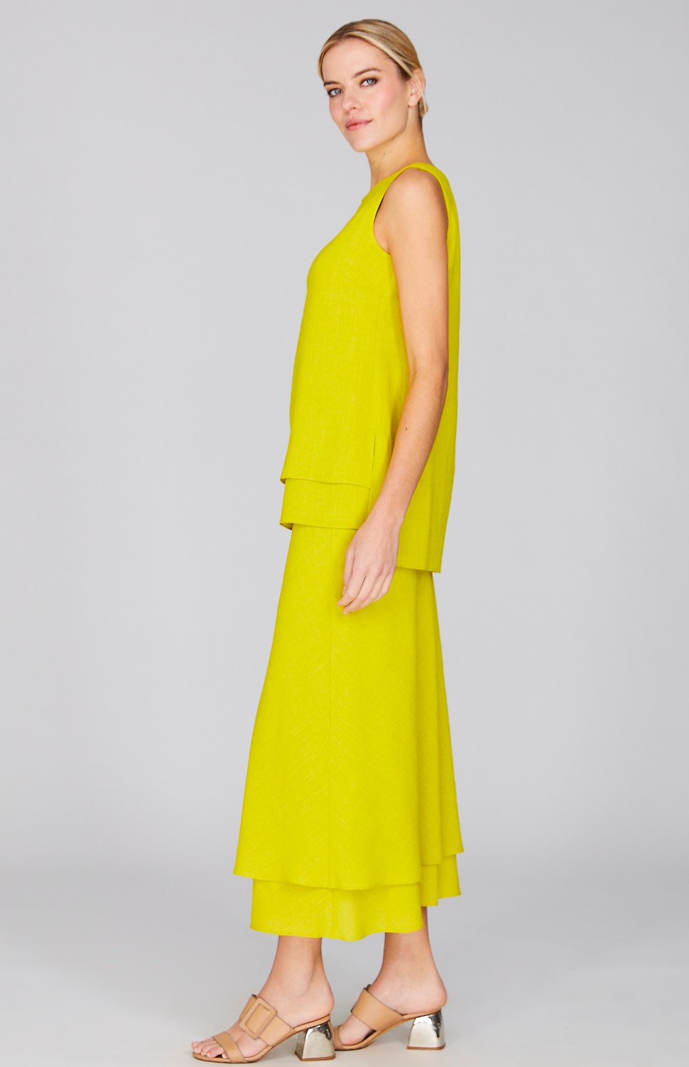 Gabby is 5' 10" wearing Citrus in XS.